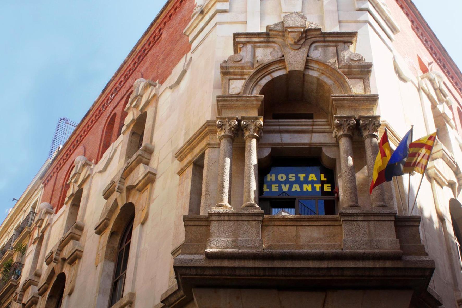 Hostal Levante Барселона Екстериор снимка